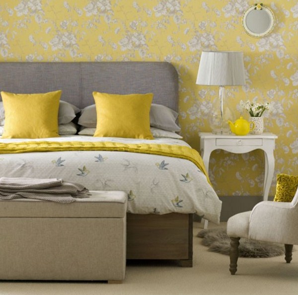 Cách phối hợp chăn ga đệm màu vàng cho phòng ngủ