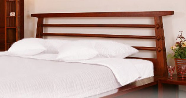 Mẹo chọn giường ngủ gỗ tự nhiên giá rẻ